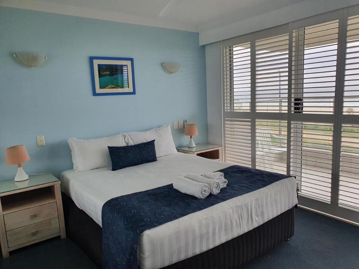 Pacific Surf Absolute Beachfront Apartments Gold Coast Buitenkant foto