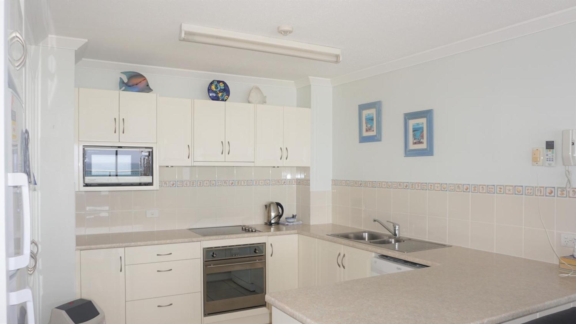 Pacific Surf Absolute Beachfront Apartments Gold Coast Buitenkant foto