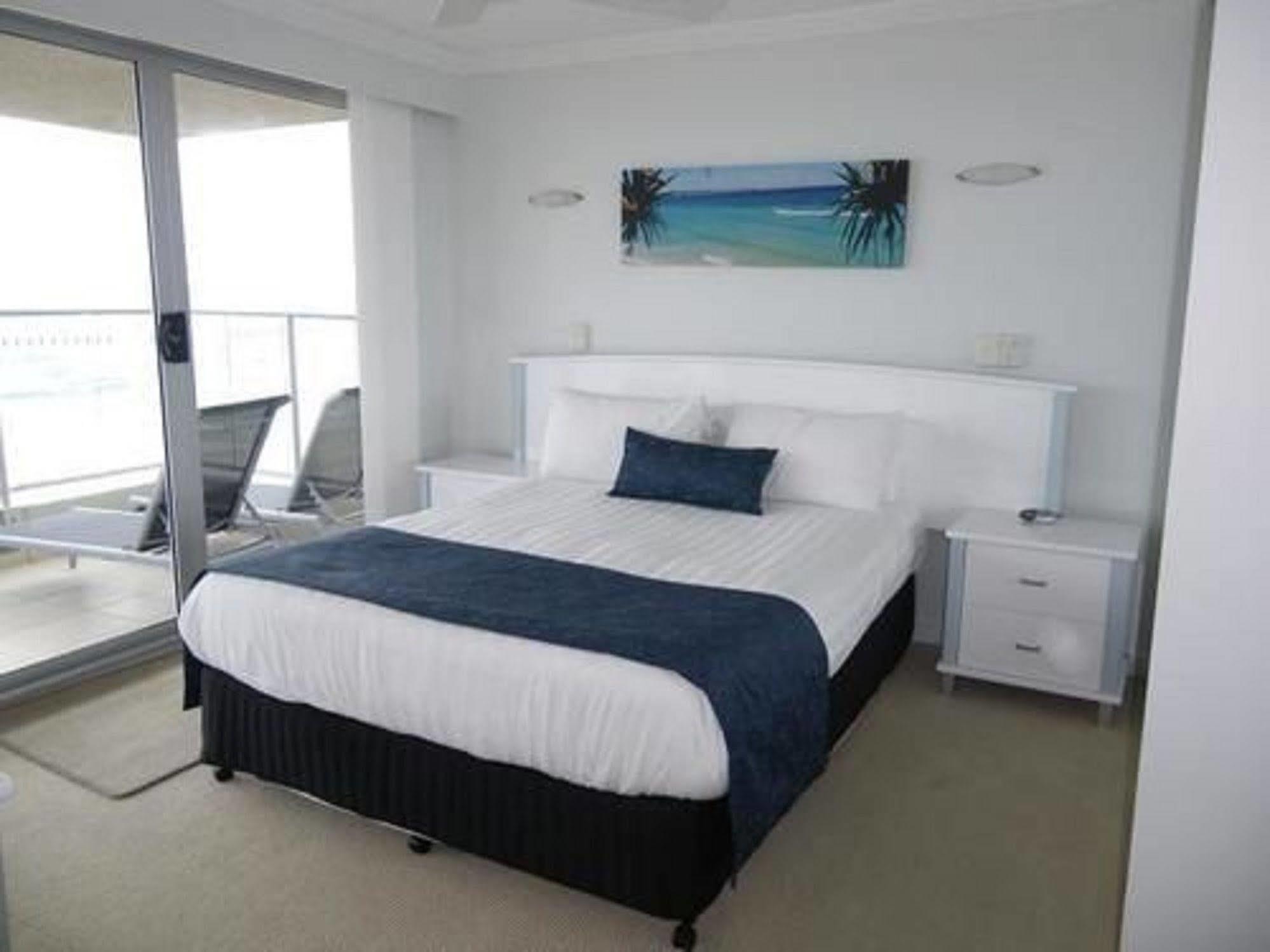 Pacific Surf Absolute Beachfront Apartments Gold Coast Buitenkant foto