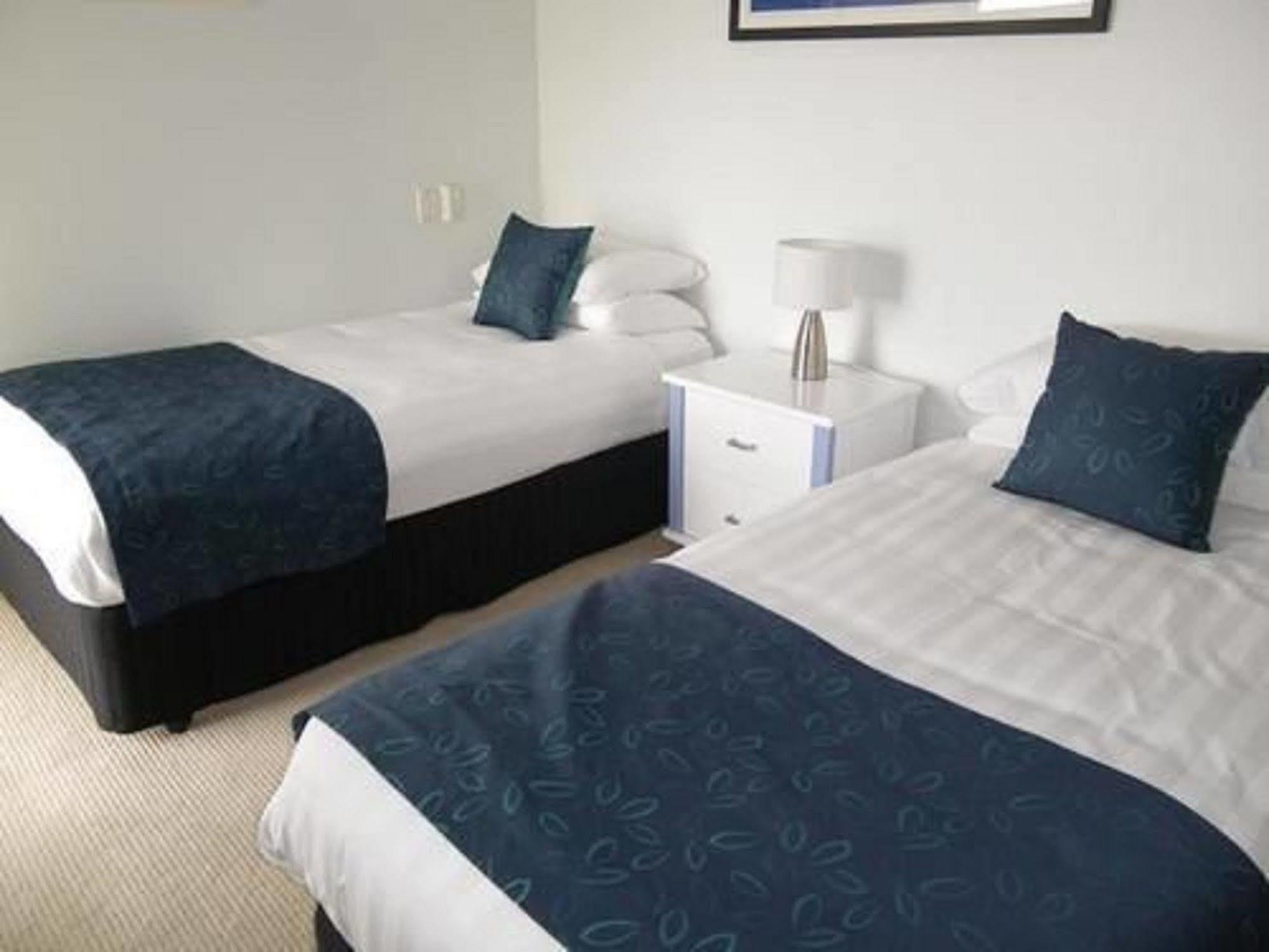 Pacific Surf Absolute Beachfront Apartments Gold Coast Buitenkant foto